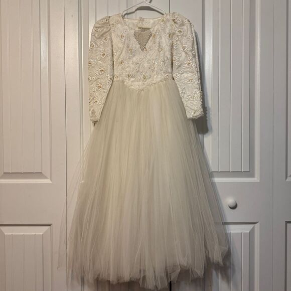 Other - Vintage Ivory Tulle & Lace Flower Girl Dress with Rosette Back & Pearl Detail